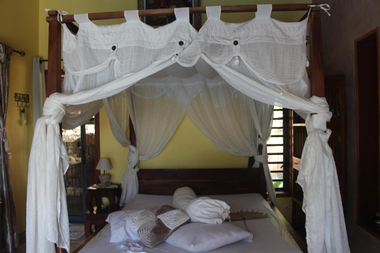La Liane De Jade 974-Lodge Le Palissandre - Jacuzzi Privatif - Piscine Chauffee Le Bois de Nefles  外观 照片