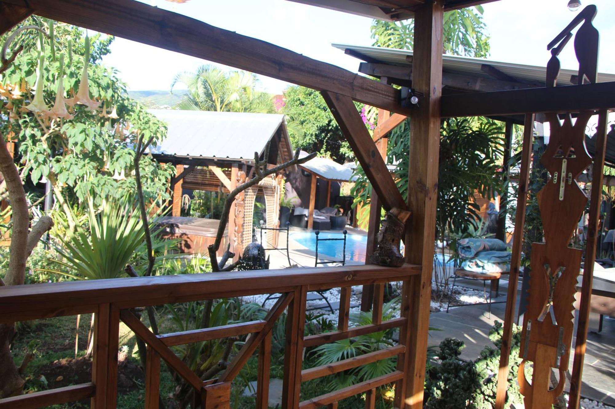 La Liane De Jade 974-Lodge Le Palissandre - Jacuzzi Privatif - Piscine Chauffee Le Bois de Nefles  外观 照片