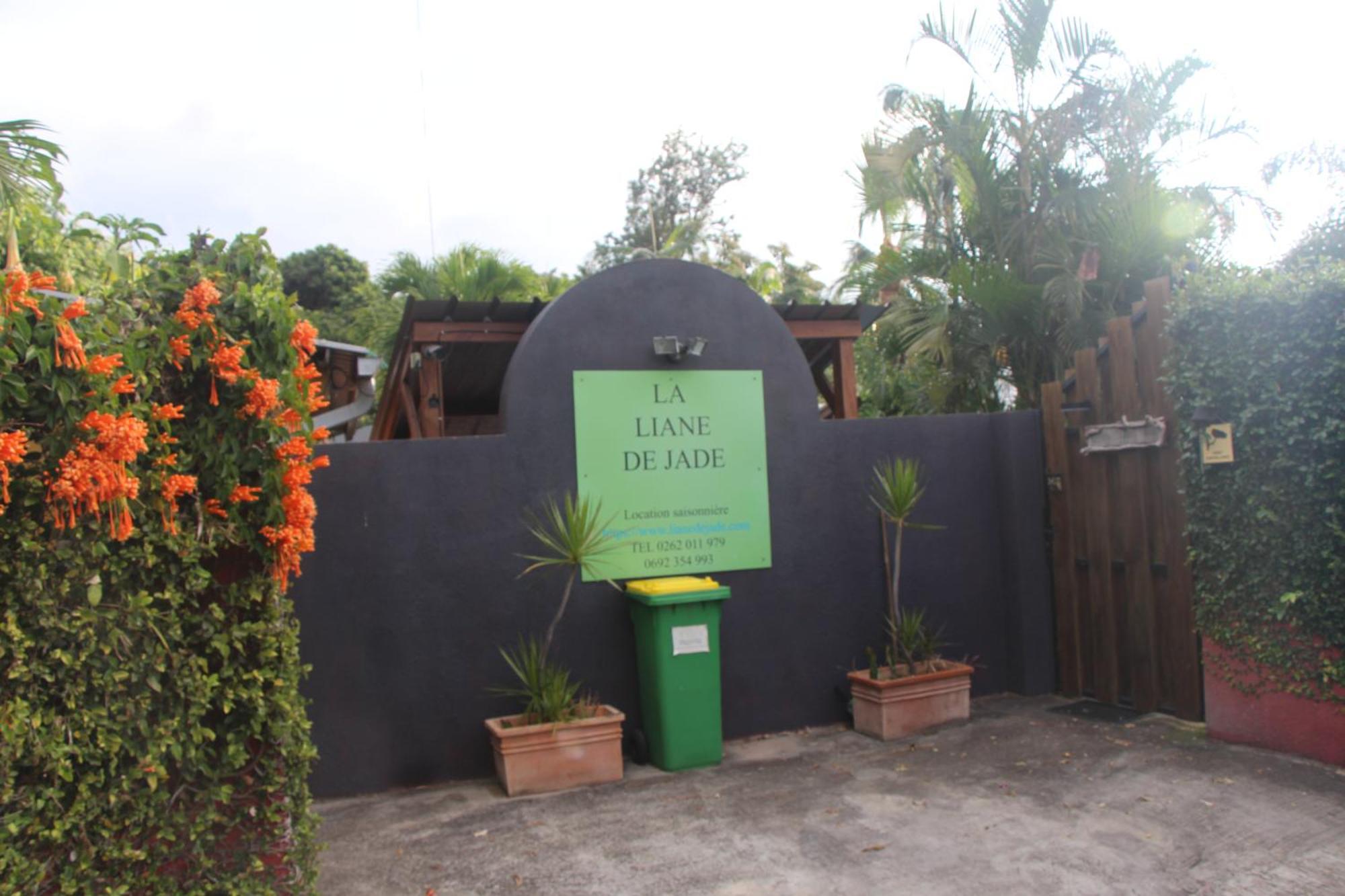 La Liane De Jade 974-Lodge Le Palissandre - Jacuzzi Privatif - Piscine Chauffee Le Bois de Nefles  外观 照片