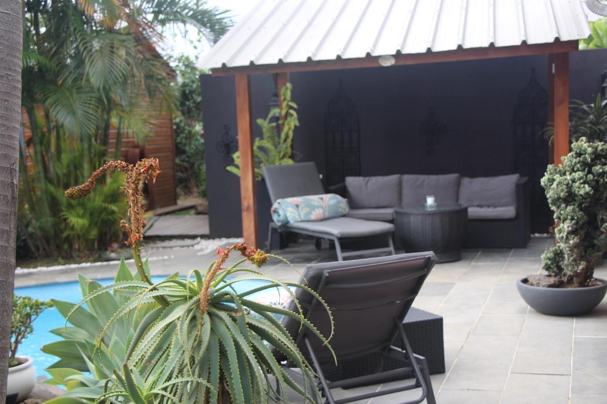 La Liane De Jade 974-Lodge Le Palissandre - Jacuzzi Privatif - Piscine Chauffee Le Bois de Nefles  外观 照片