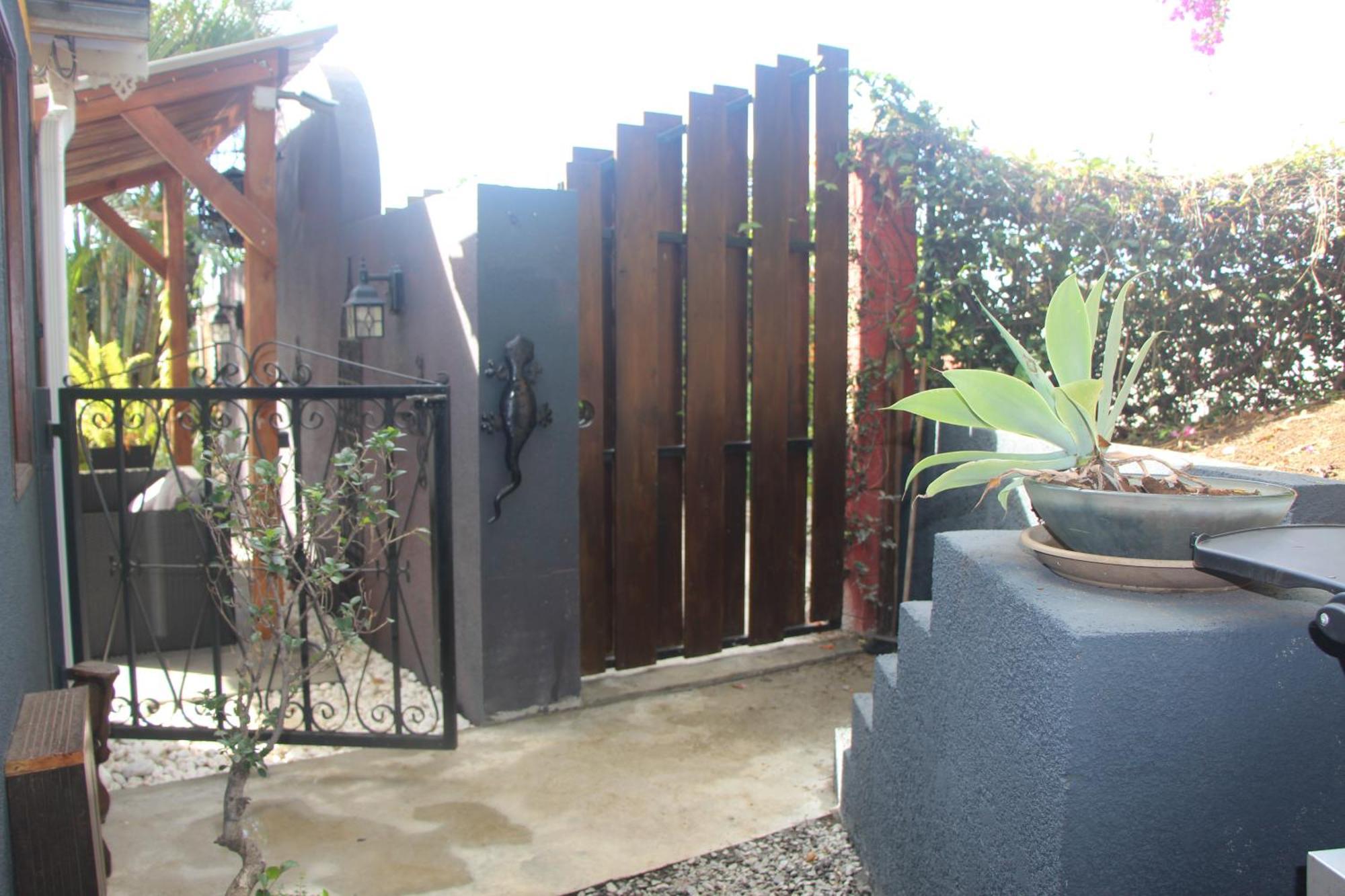 La Liane De Jade 974-Lodge Le Palissandre - Jacuzzi Privatif - Piscine Chauffee Le Bois de Nefles  外观 照片