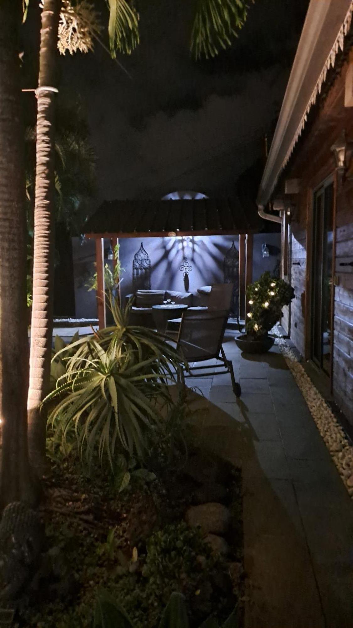La Liane De Jade 974-Lodge Le Palissandre - Jacuzzi Privatif - Piscine Chauffee Le Bois de Nefles  外观 照片